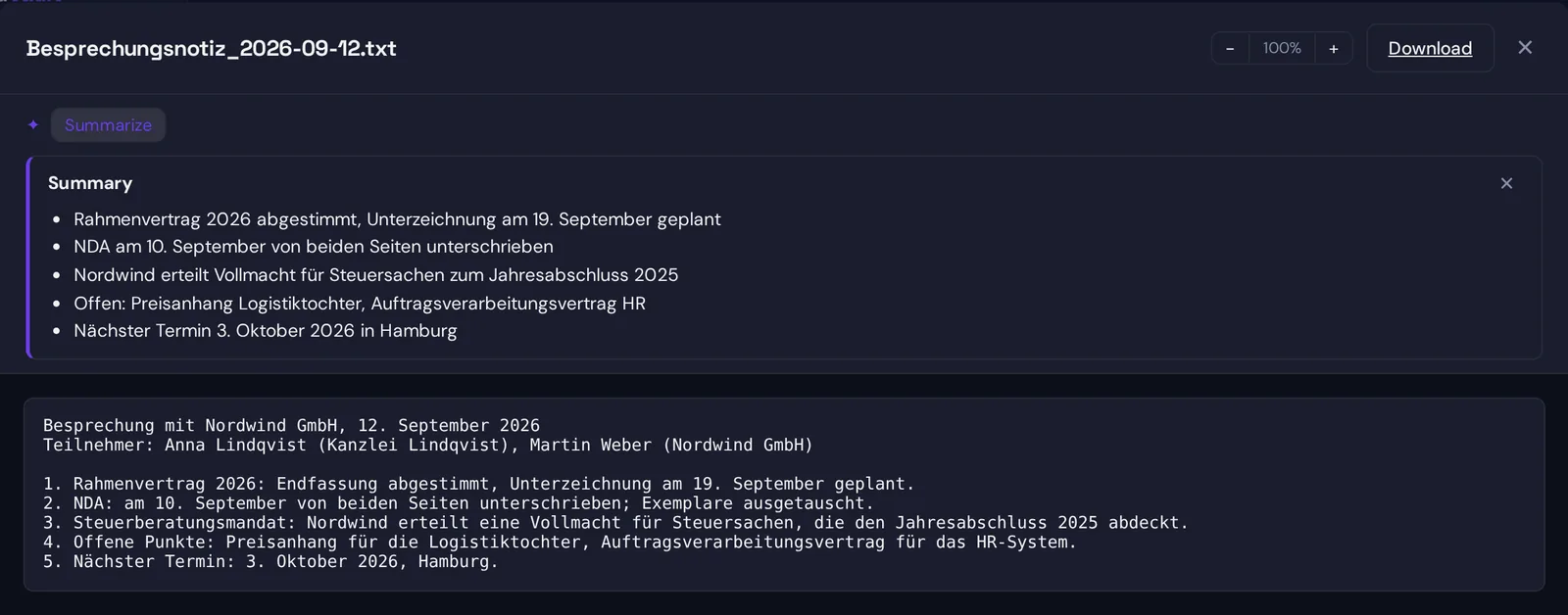 Eine Besprechungsnotiz im Sapherbox-Viewer, darüber die Leiste für die KI auf dem Gerät: die Schaltfläche „Summarize“ und ein Feld „Summary“ mit fünf Kernpunkten, im Browser erzeugt